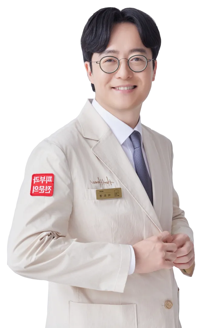 Dr. Lee Do Young